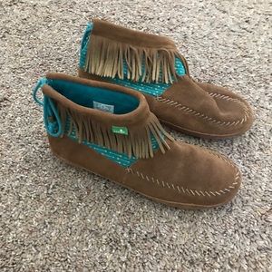Sanuk moccasins